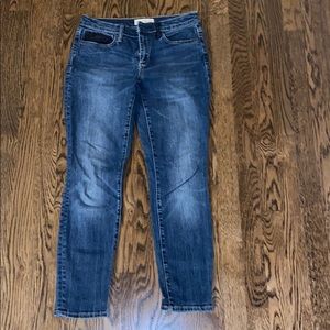 Gap true skinny stretch dark wash great condition